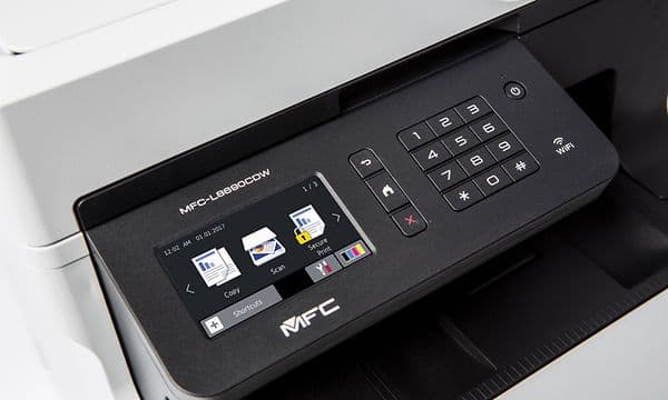 nærbilde av Brother MFCL8690CDW printer