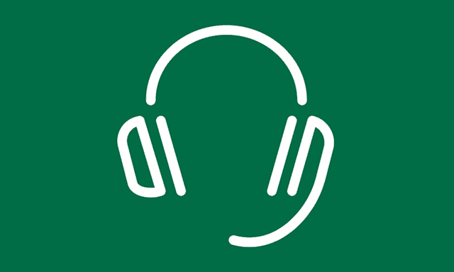 Symbol som visar ett huvud med headset på i vitt på grön bakgrund.