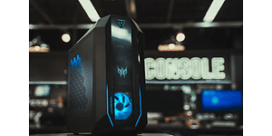 Stationær Predator-computer i et af Elgigantens varehuse