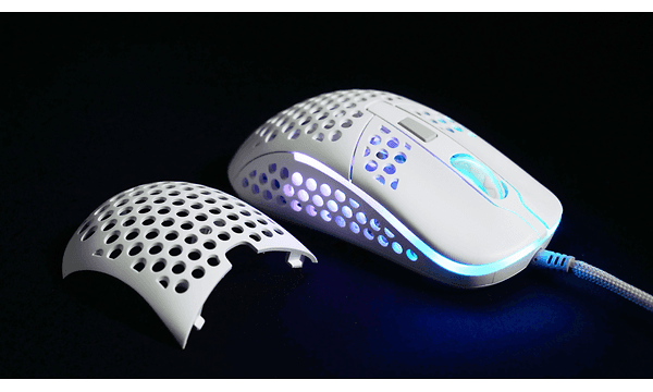 Xtrfy M42 -pelihiiri ja sen ergonominen muotoilu