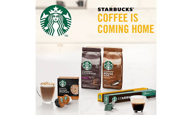 Forskellige Starbucks-produkter til hjemmebrug og Starbucks Siren-logoet