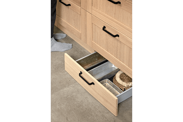 Åpen skuff på Epoq Shaker Natural Oak kjøkken