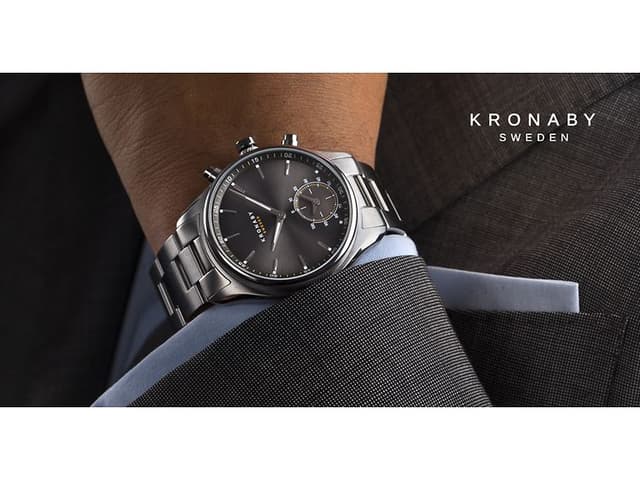 Kronaby smartwatch på handleden av en man