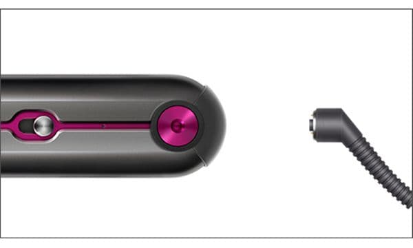 Dyson Corrale Straightner og dens trådløshed vises ved at frakoblet ledning