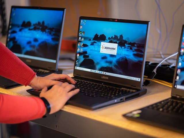 UL booting 3DMark på en gamingbærbar