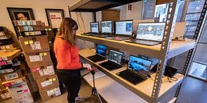 UL measuring noise level of laptops
