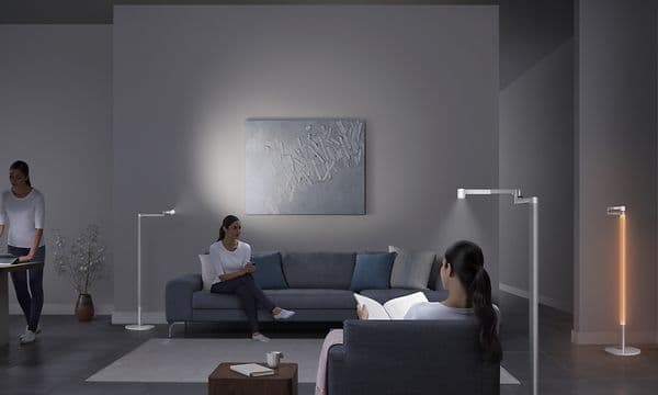 5025155044926_Dyson_LightCycle_Morph_Desk_02