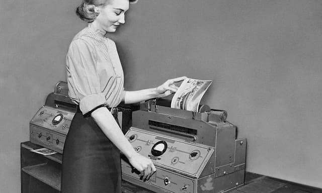 cover_desktop_the-rise-and-fall-of-the-fax-machine