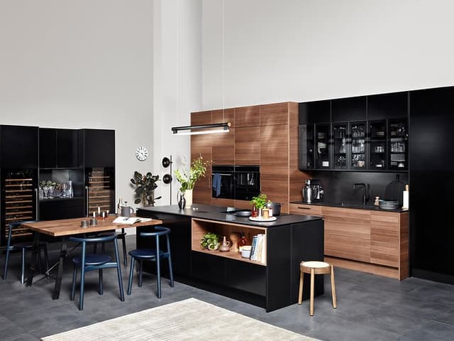 Epoq Edge Black Ash parallellkjøkken