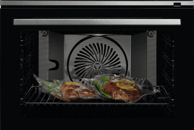 Sous vide-tilberedning inni en stekeovn