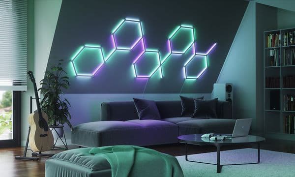 Nanoleaf - grønne og lilla Lines på væg 