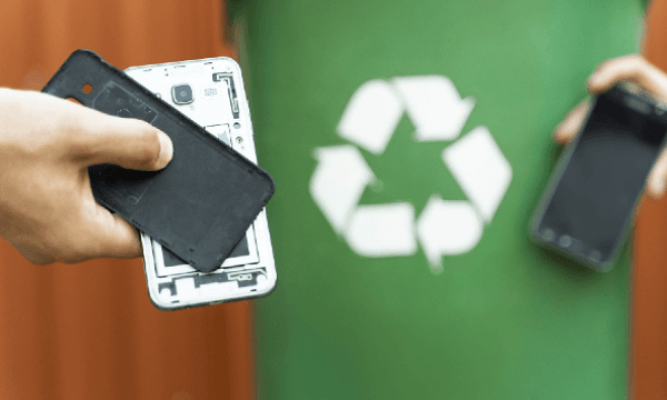 Komponenter fra gamle mobiltelefoner