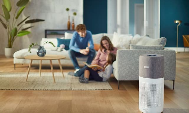 Philips 4000i -ilmanpuhdistin olohuoneessa