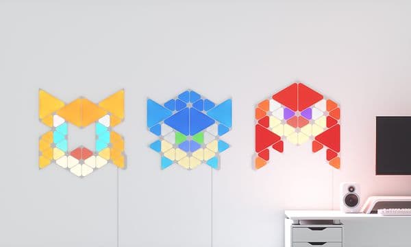 Tre Sonic Nanoleaf lamper på en vegg