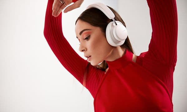 Kvinde danser med Urbanista Miami