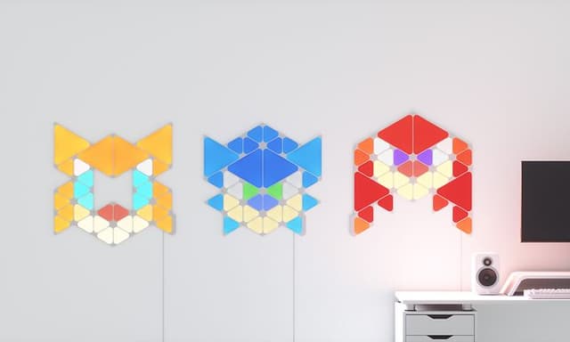 Kolme erilaista Sonic the Hedgehog -teeman Nanoleaf-älyvalaisinta seinällä