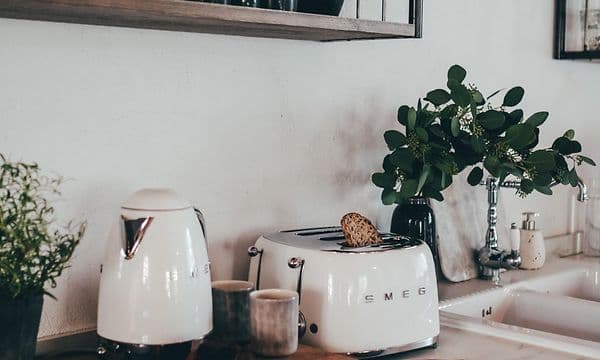 SDA - Hvit smeg brødrister 