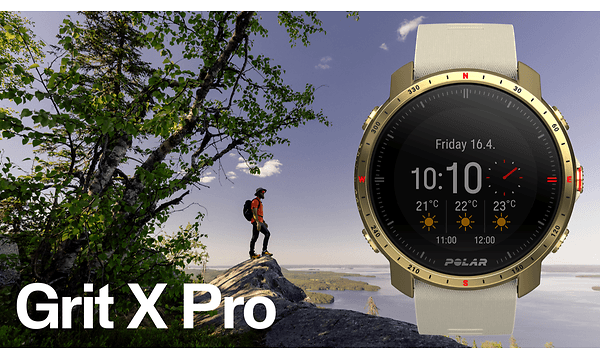 Polar Grit X Pro -urheilukello vaelluksellla olevan ihmisen kädessä