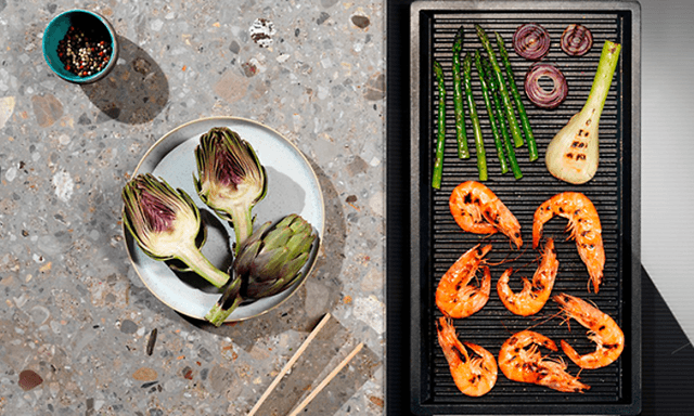 MDA-Hobs-Vegetables and shrimps on a frying pan