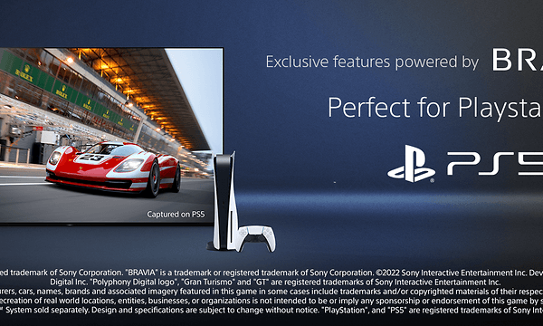 TV med Gran Turismo og PS5-konsoll