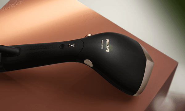 Philips Steamer 7000 med fokus på lysindikatoren