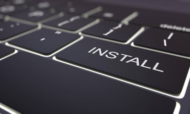 Install/Asenna-näppäin näppäimistössä