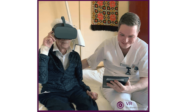 VR