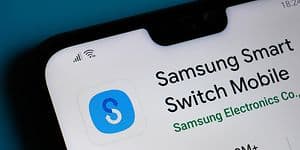 Samsung Smart Switch -sovellus puhelimen näytöllä