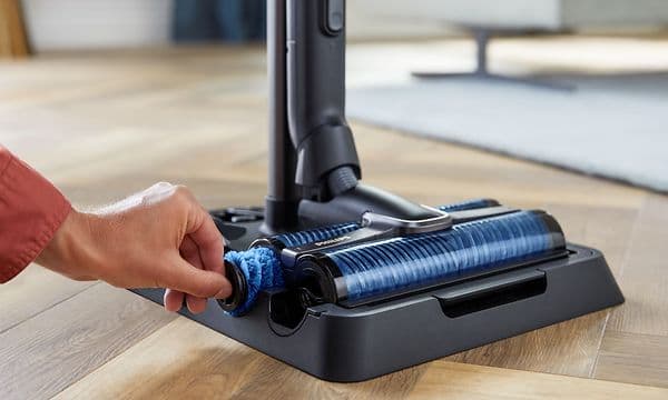 Philips AquaTrio brushes