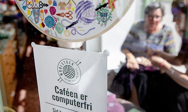B2B - Woolstock - Cafeen er computerfri