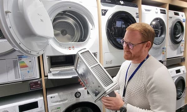 Simen Kristiansen, product manager washing machines and dryer