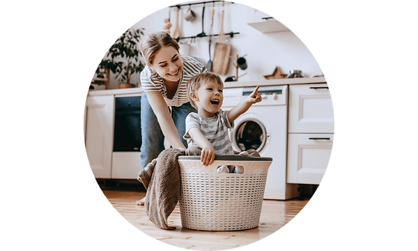 CS-Repair- Mum and child playing in a kitchen