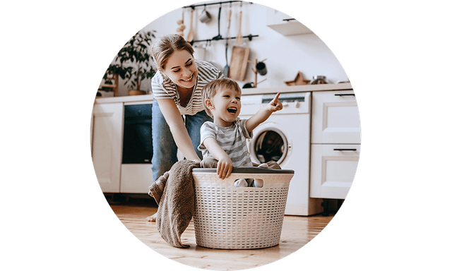 CS-Repair- Mum and child playing in a kitchen