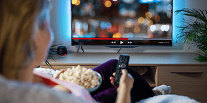Finn de beste strømmetjenestene hos Elkjøp: Viaplay, SF Anytime, Discovery+, C More og HBO Max. 
