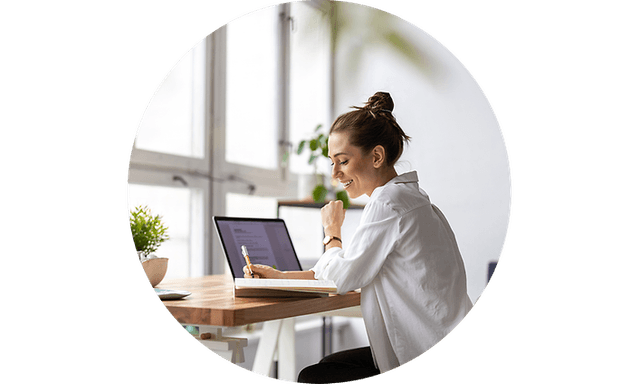 CS-Recycling-Woman working with laptop