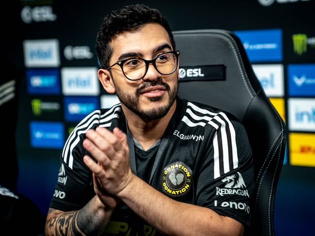 Coldzera in profile at competition