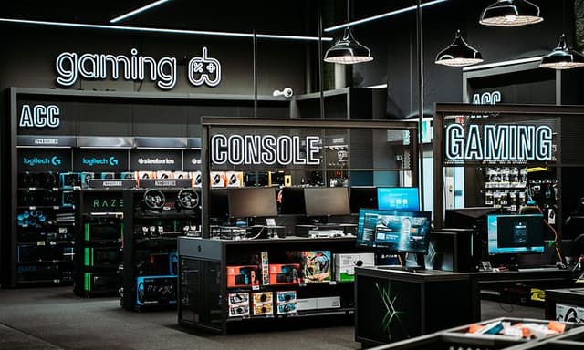Elkjop gaming section