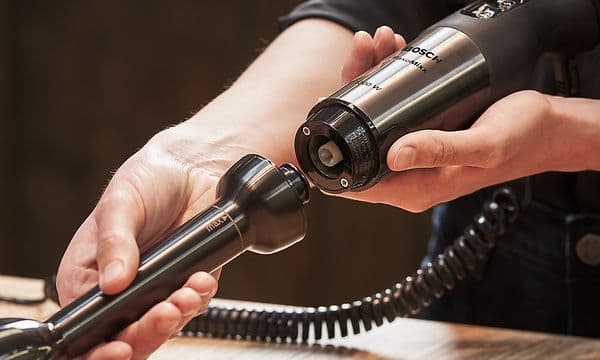 Bosch - SDA - Bosch stavmikserens mikserfot kan enkelt tas av for rengjøring