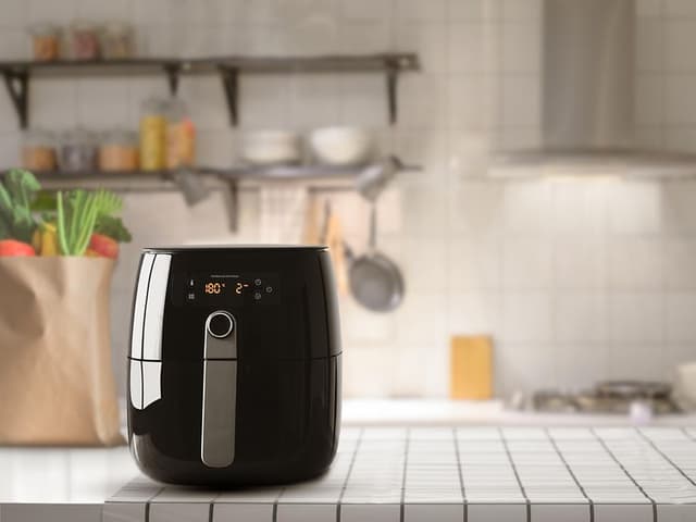 Airfryer on kitchen counter