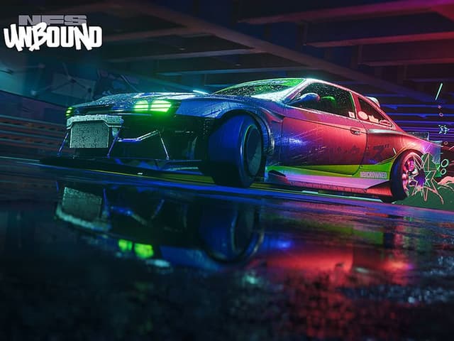 NFS Unbound og en bil som kjører fort fra en politibil