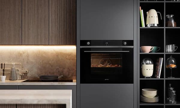 Smeg kjøkkenmaskiner på et kjøkken