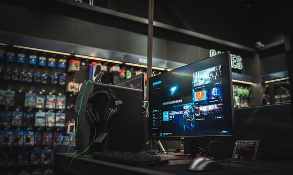 Gaming & entertainment - Gaming PC - Gaming setup in the gaming section of Elkjop