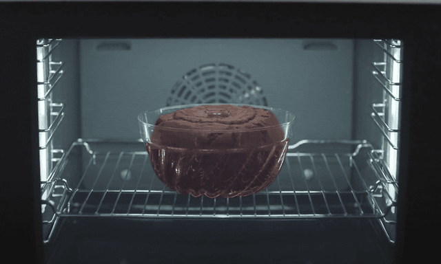 Chokoladekage i en Bosch accent line ovn med PerfectBake sensor