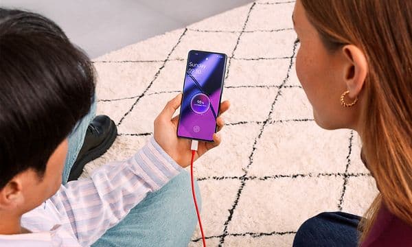 OnePlus 11 5G med SUPERVOOC-laddning