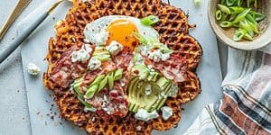 Waffel with egg and bacon