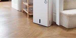 SDA - Dehumidifier - Dehumidifier in the middle of a living room