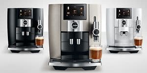 Jura J8 kaffemaskin som tilbereder spesialkaffe med søtet melkeskum