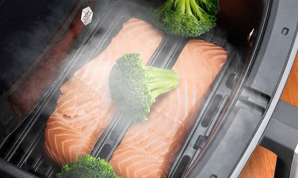 OBH Nordica EasyFry med 3-i-ett-funktioner, inklusive Steam