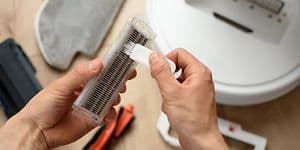 Rengjøring av filter i robotstøvsuger