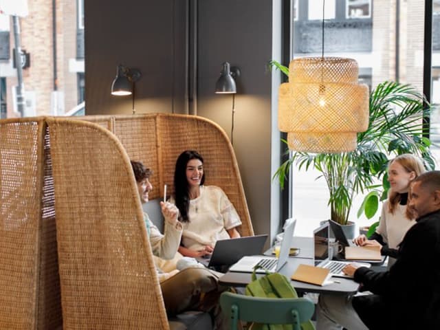B2B - People sitting casually in an office